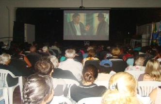 Cinema Público é inaugurado com presença de cineasta em Pains/MG cine pains